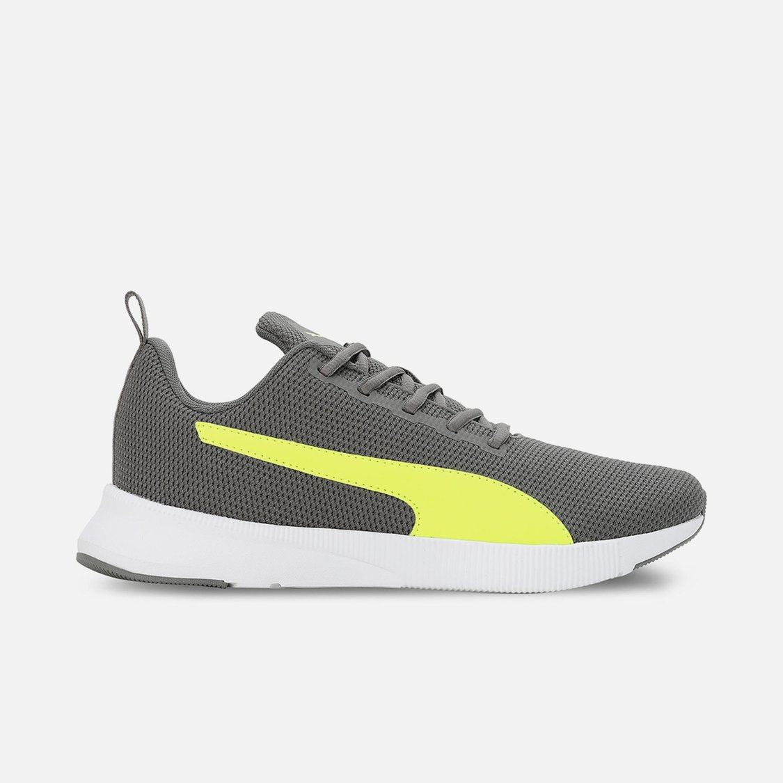 PUMA Robust V2 Ultra Men Colourblocked Lace-Up Running Shoes