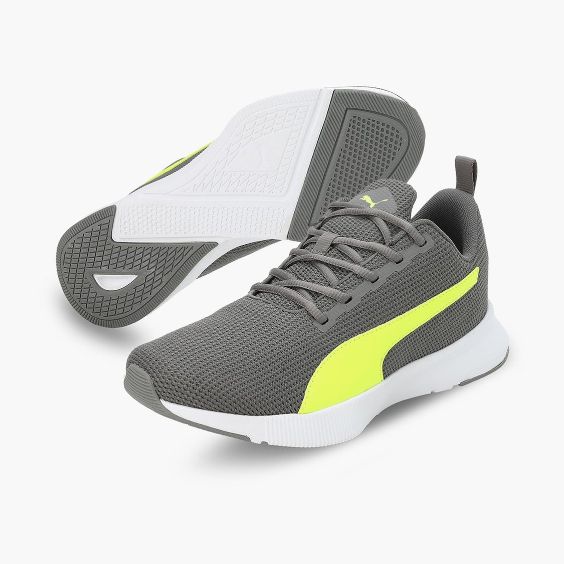 PUMA Robust V2 Ultra Men Colourblocked Lace-Up Running Shoes