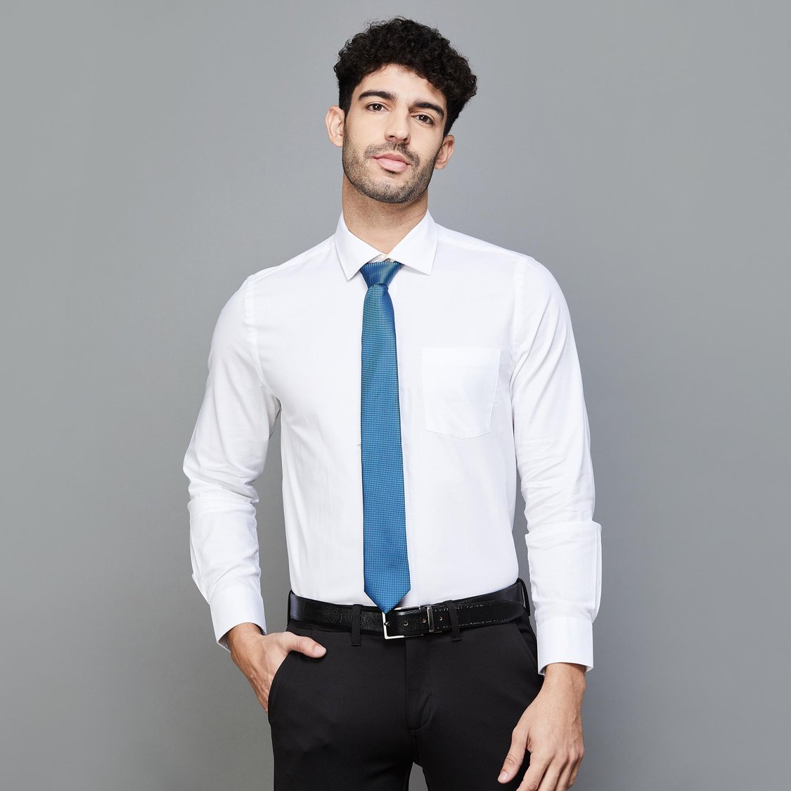 VAN HEUSEN Men Woven Tie