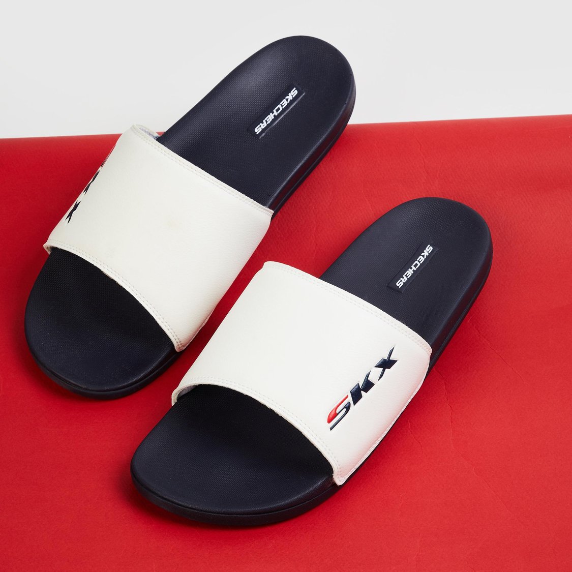SKECHERS Men Colourblocked Sliders
