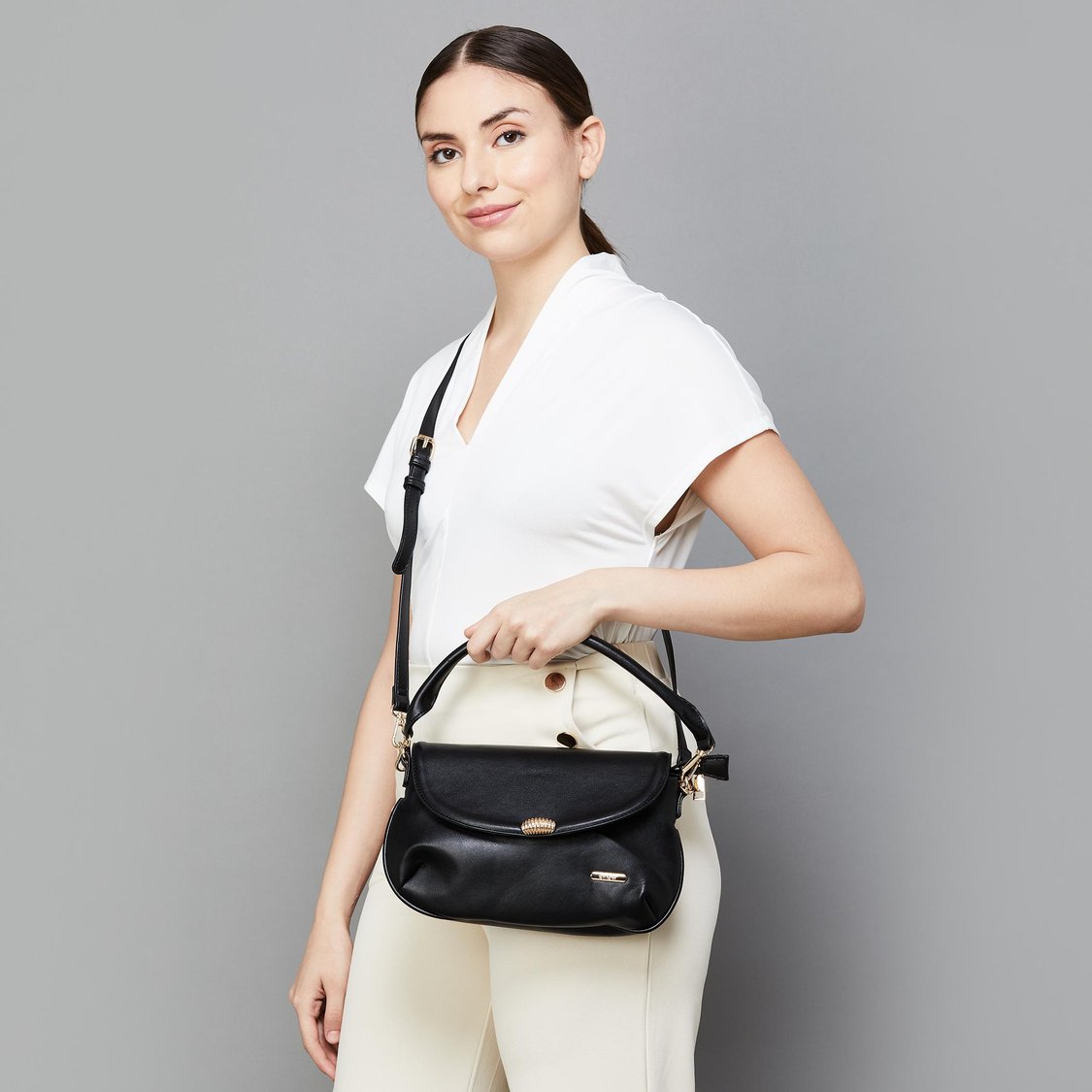 GINGER Women Solid Shoulder Bag
