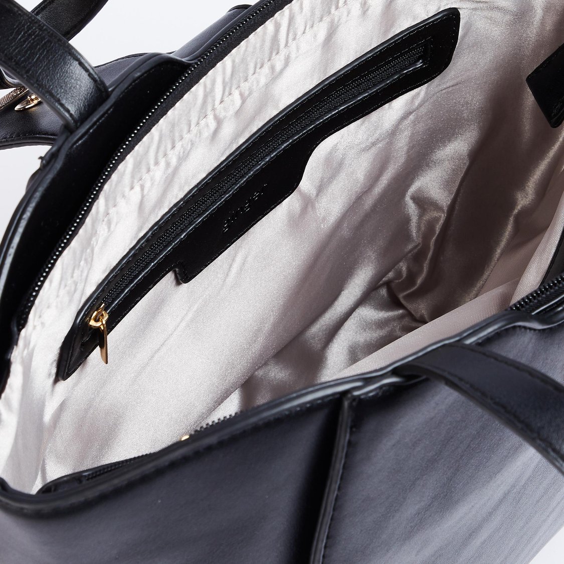 GINGER Women Solid Shoulder Bag