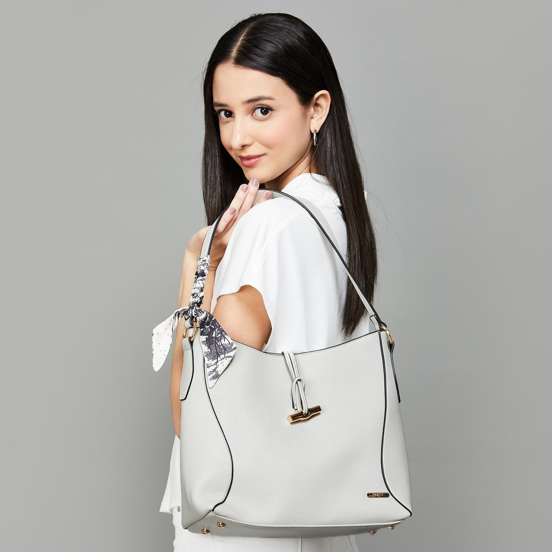 GINGER Women Solid Shoulder Bag
