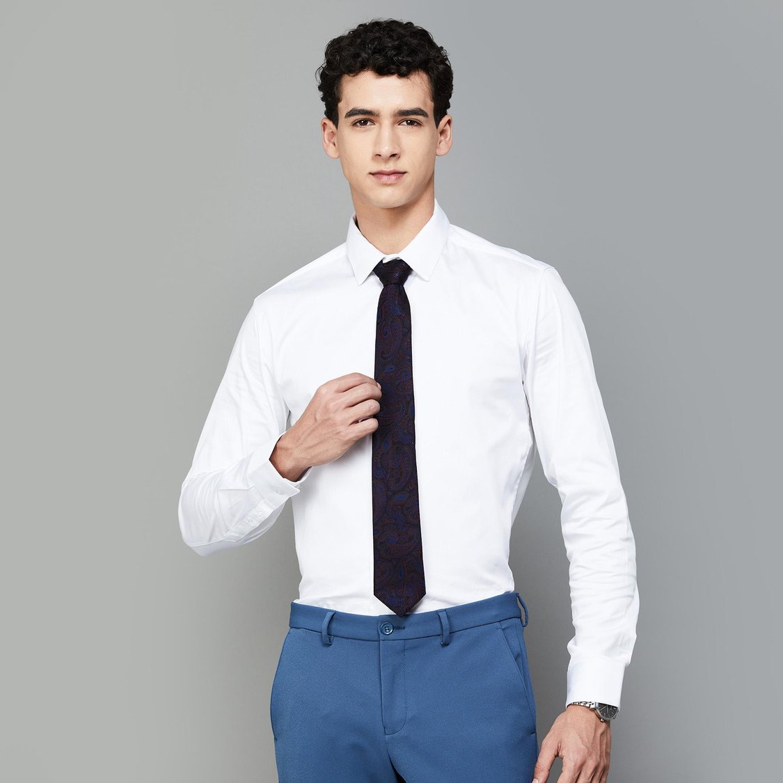 VAN HEUSEN Men Woven Formal Tie