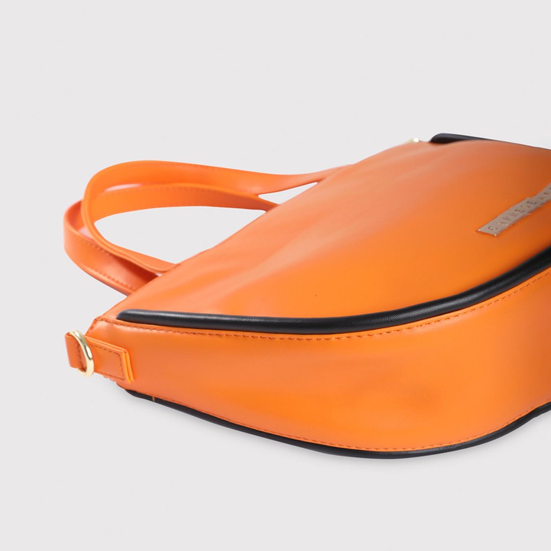 CAPRESE Women Solid Handheld Bag