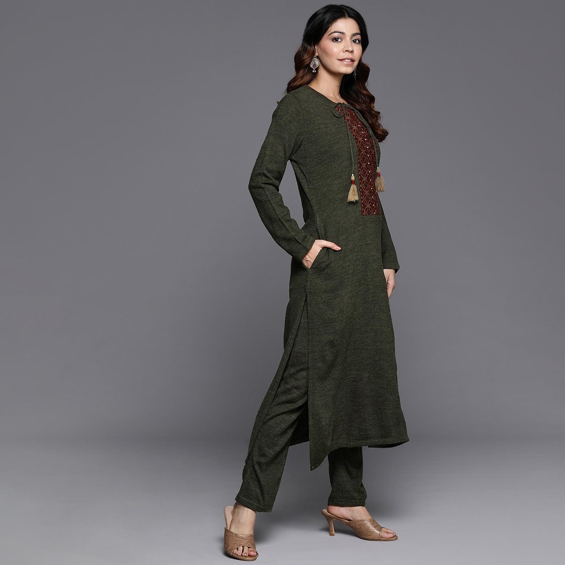 LIBAS Women Yoke Design Straight Winter Kurta Set