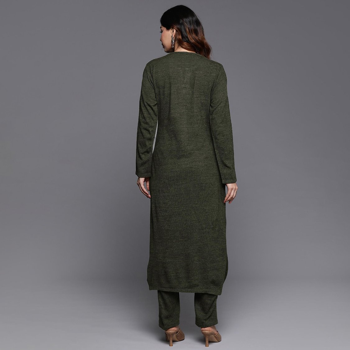 LIBAS Women Yoke Design Straight Winter Kurta Set