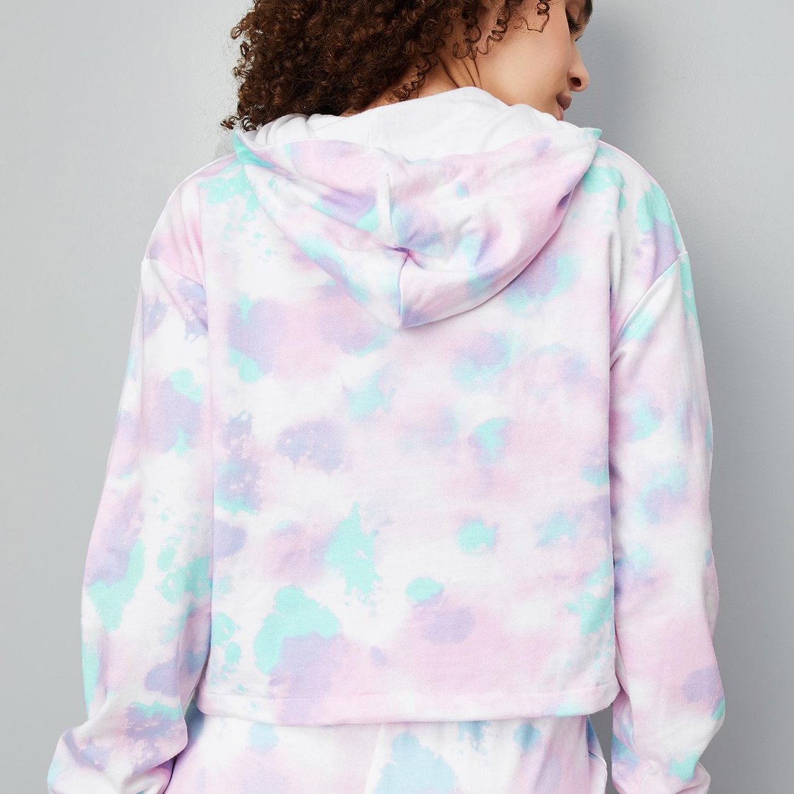 Women Printed Cropped Hooded Sweatshirt