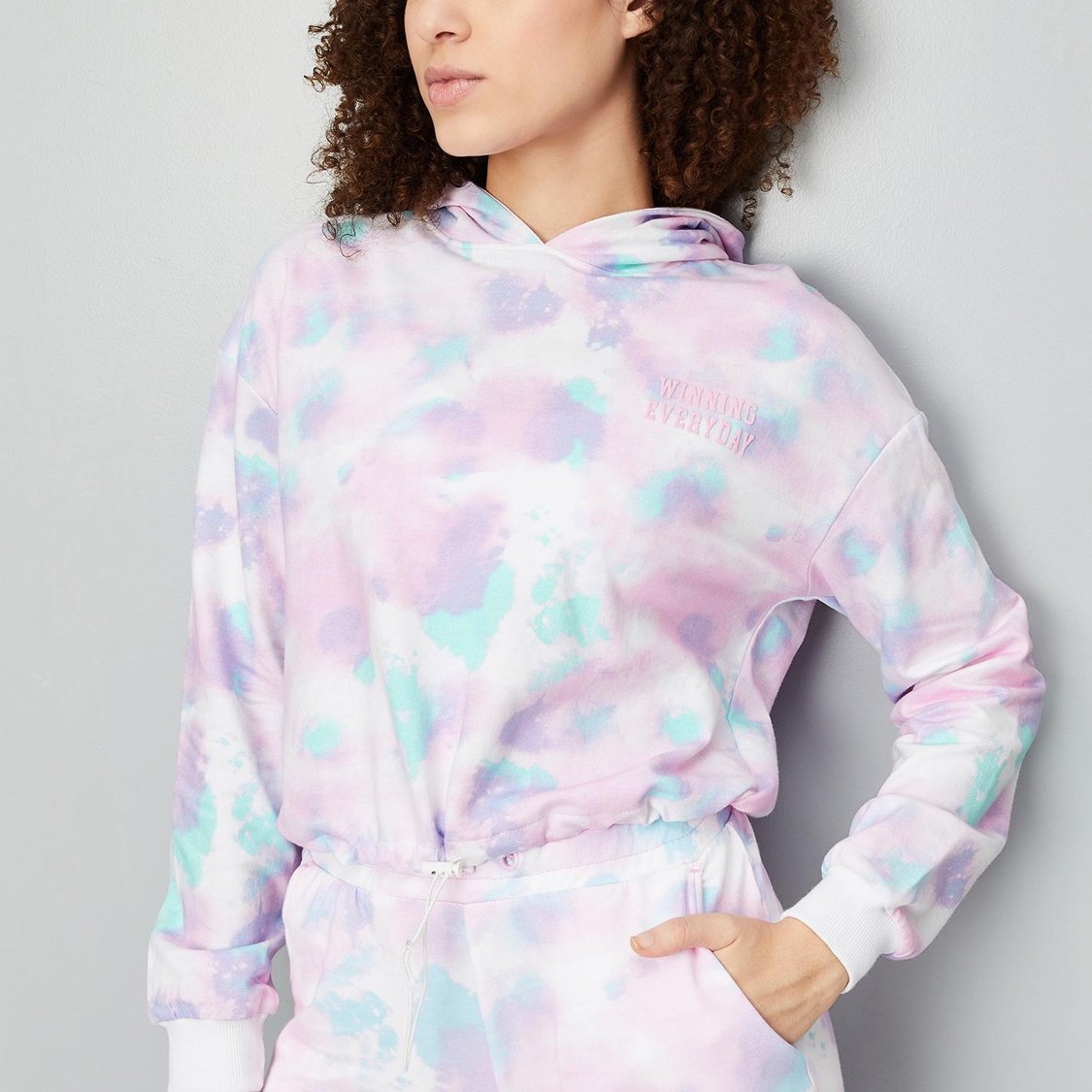 Women Printed Cropped Hooded Sweatshirt