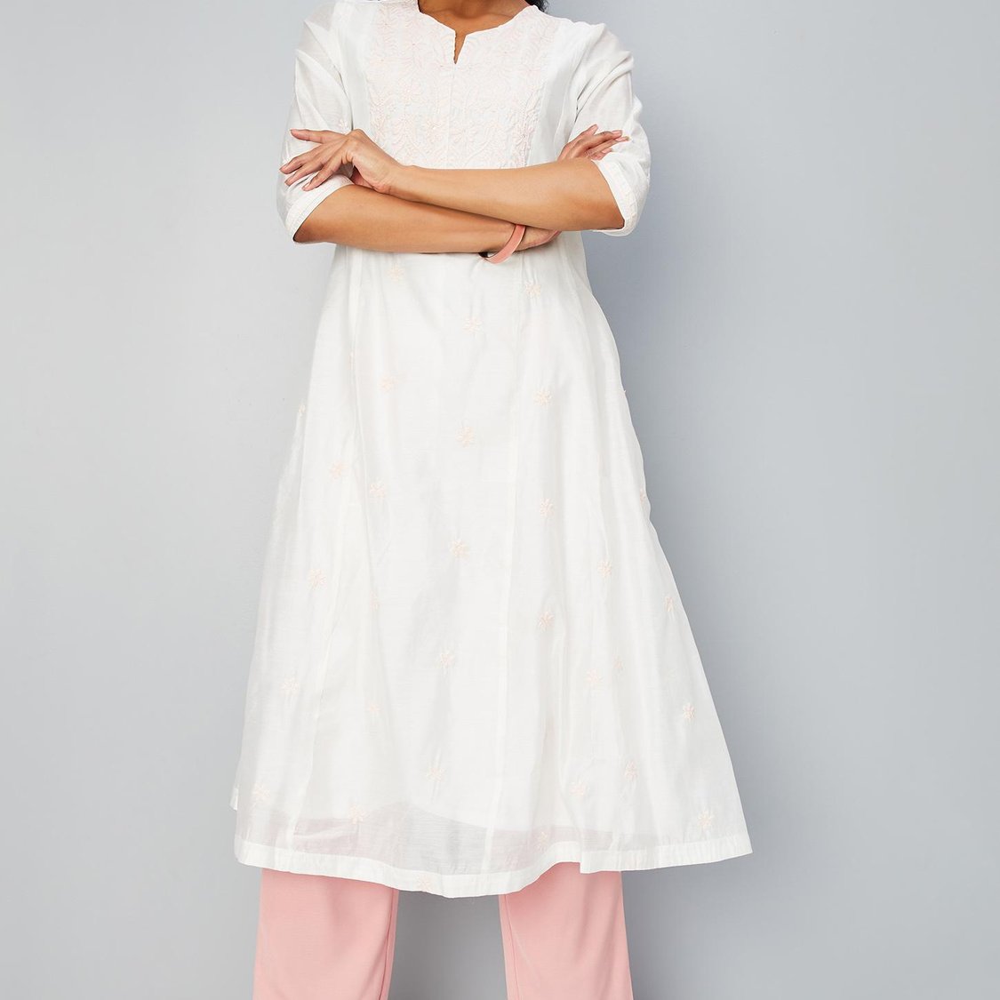 Women Embroidered Flared Kurta
