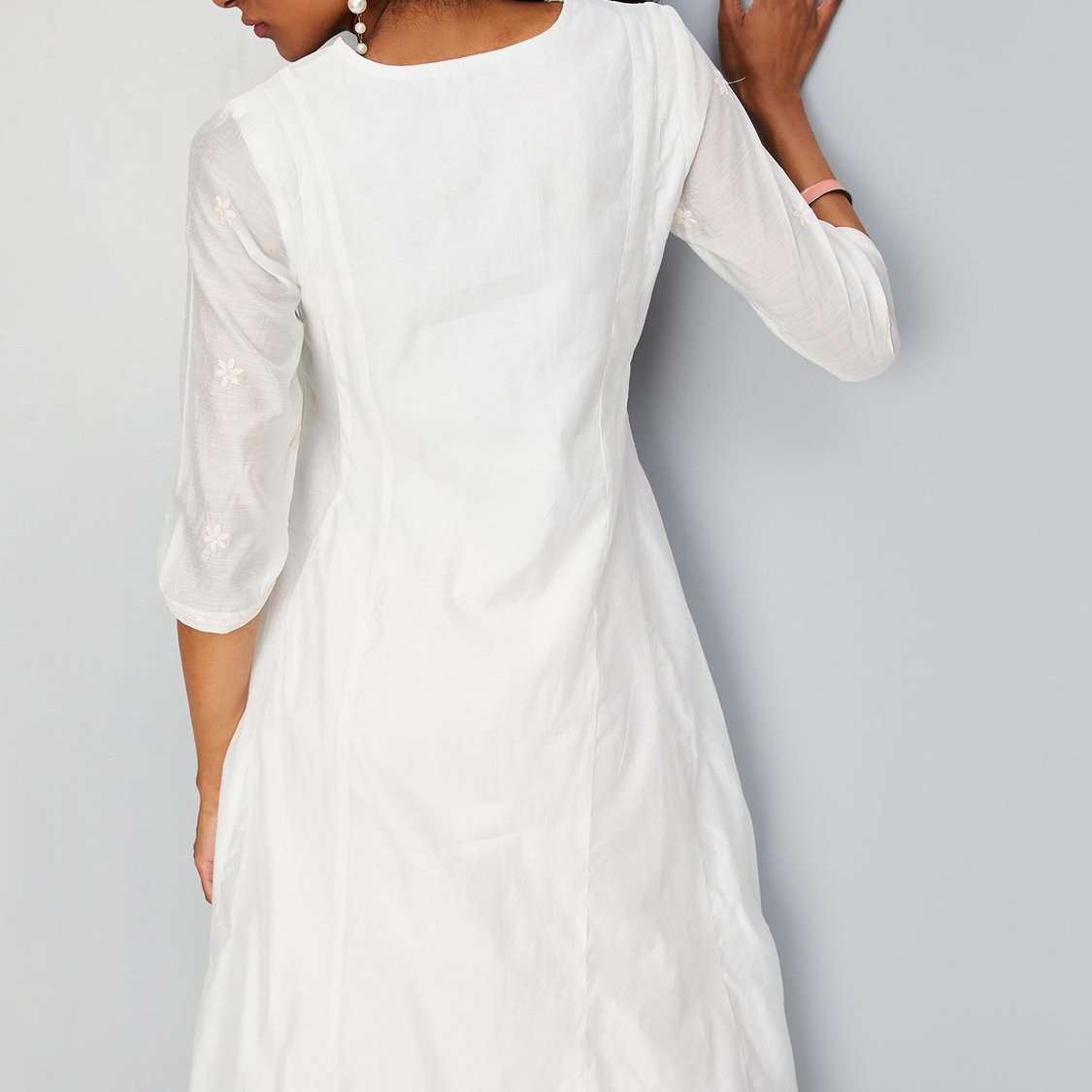 Women Embroidered Flared Kurta