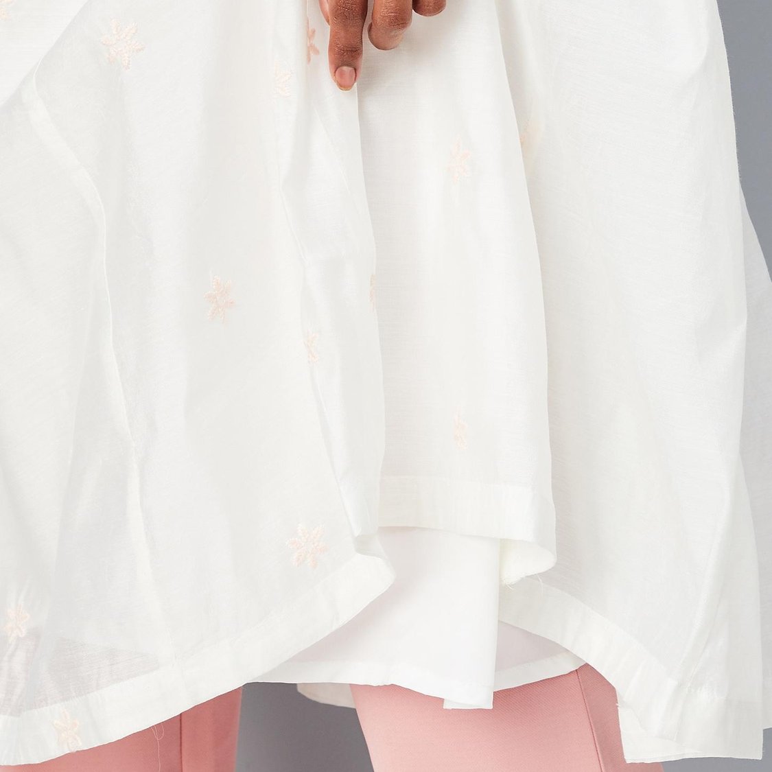 Women Embroidered Flared Kurta