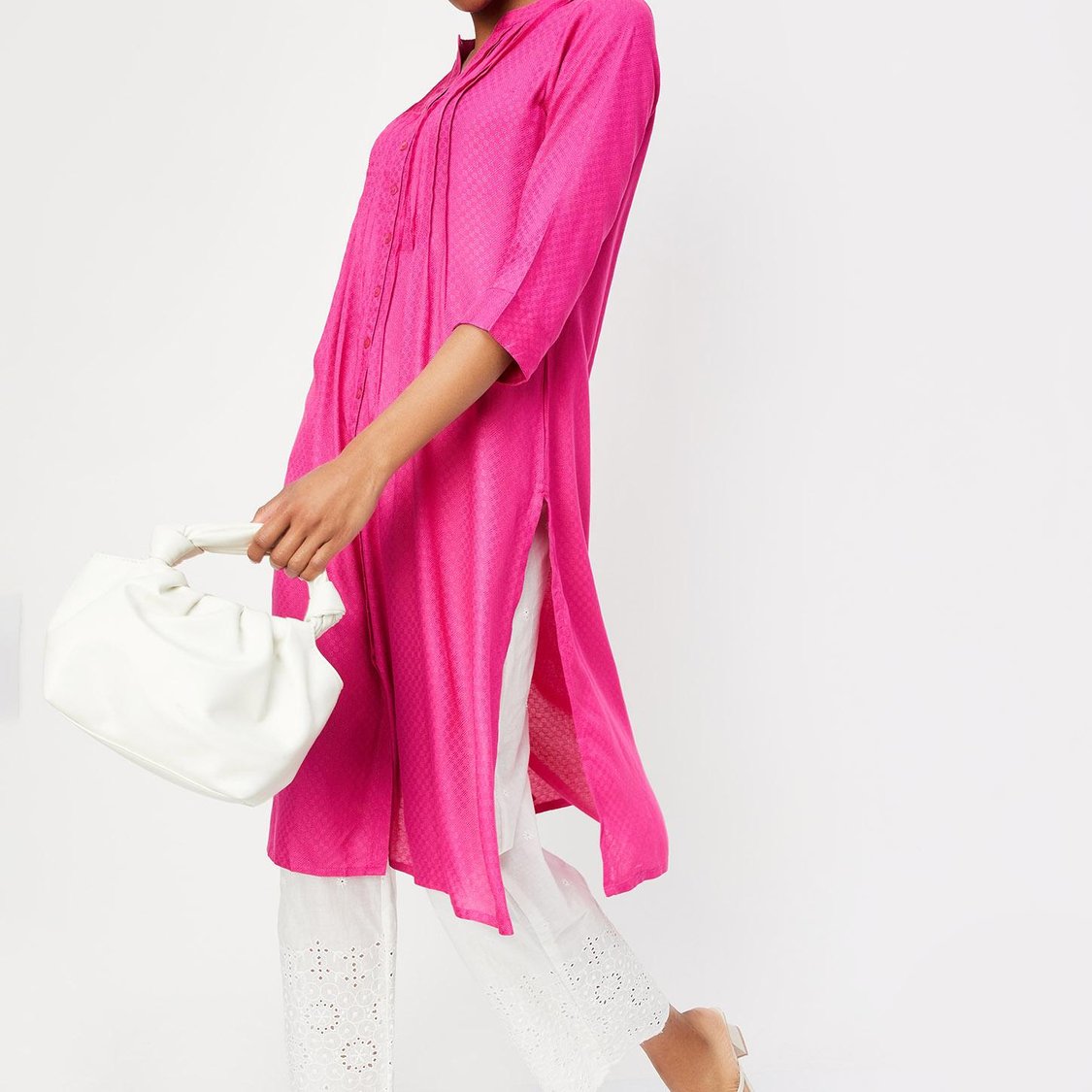 Women Embroidered Regular Fit Kurta