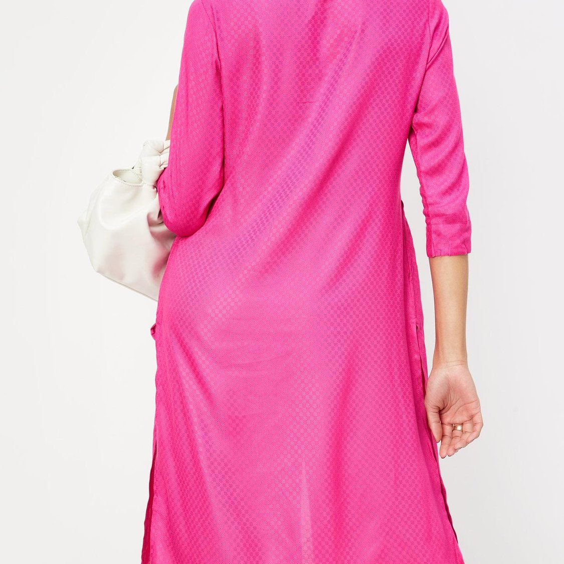 Women Embroidered Regular Fit Kurta