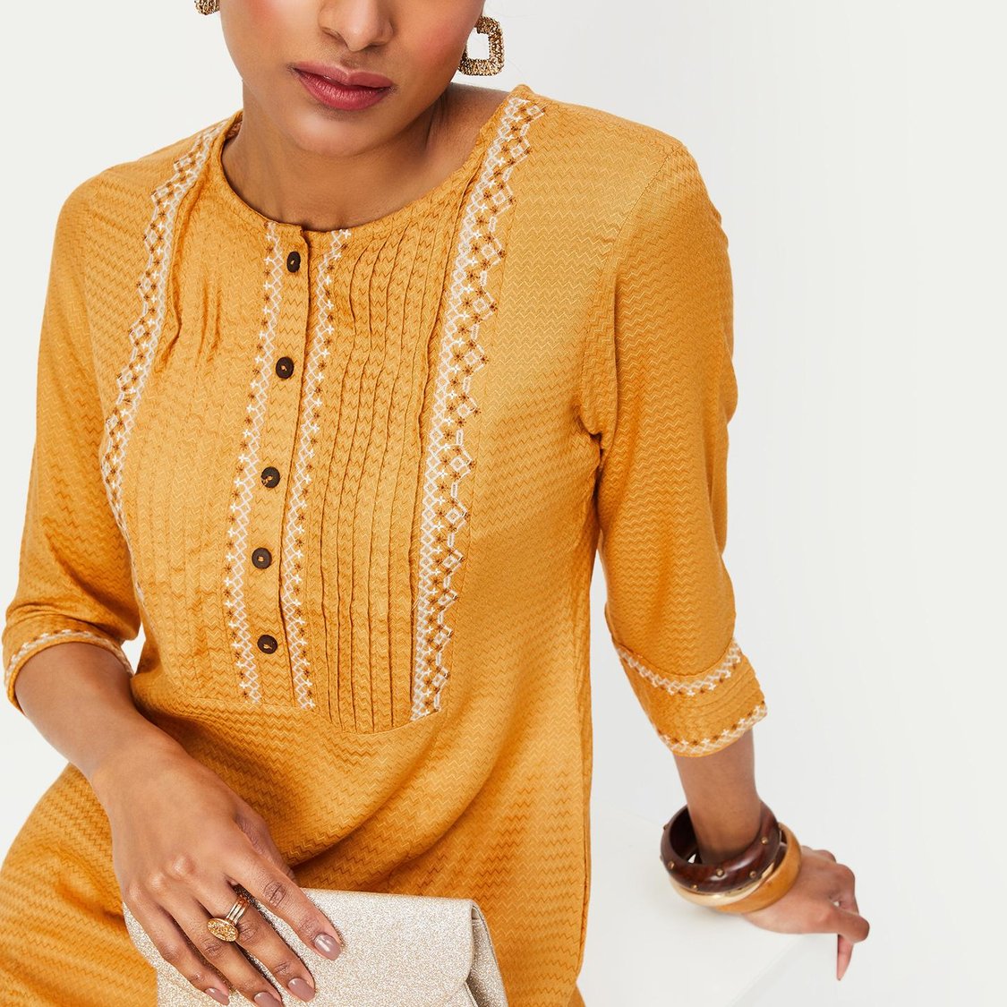 Women Pintuck Kurta with Pocket