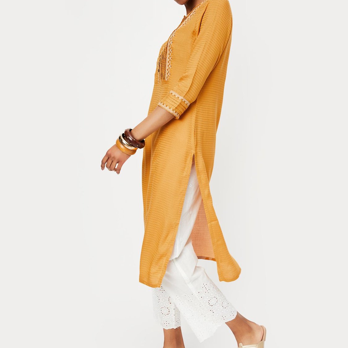 Women Pintuck Kurta with Pocket