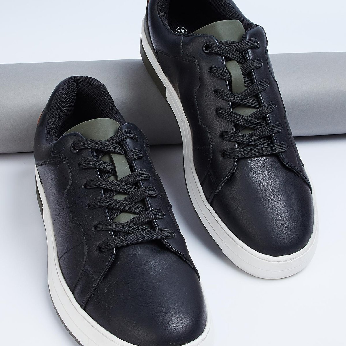 1000013611144-Black-BLACK-