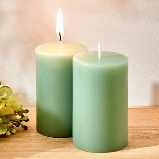 Colour Refresh Set of 2 Sea Breeze Scented Pillar Candles