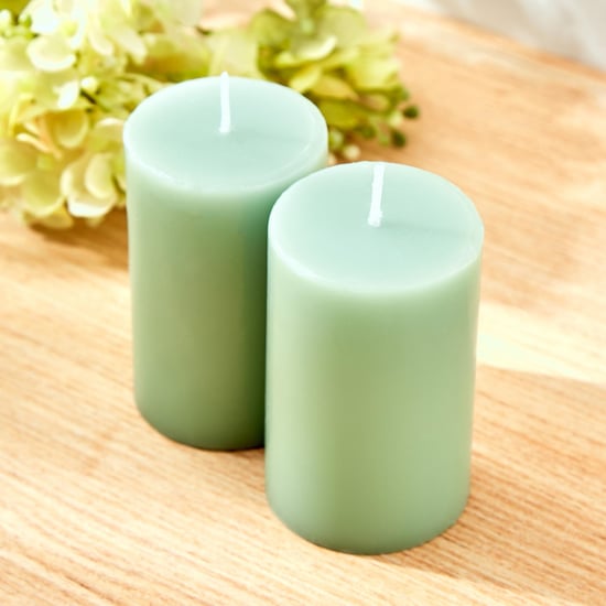 Colour Refresh Set of 2 Sea Breeze Scented Pillar Candles