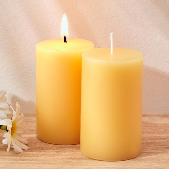 Colour Refresh Set of 2 Citrus Scented Pillar Candles