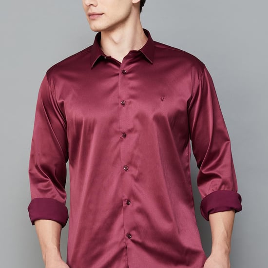 V DOT Men Solid Slim Fit Casual Shirt