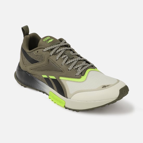 REEBOK Lavante Trail Men Colourblocked Running Shoes Green