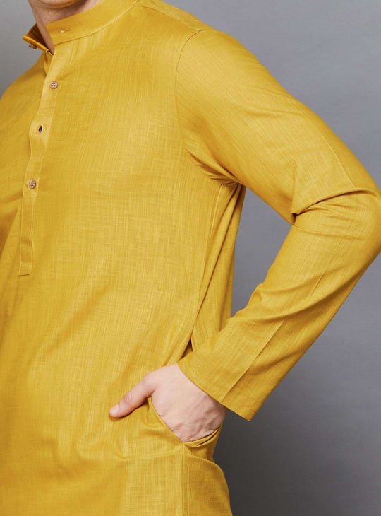 MANYAVAR Men Solid Straight Kurta