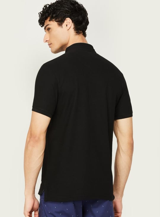CODE Solid Regular Fit T-shirt