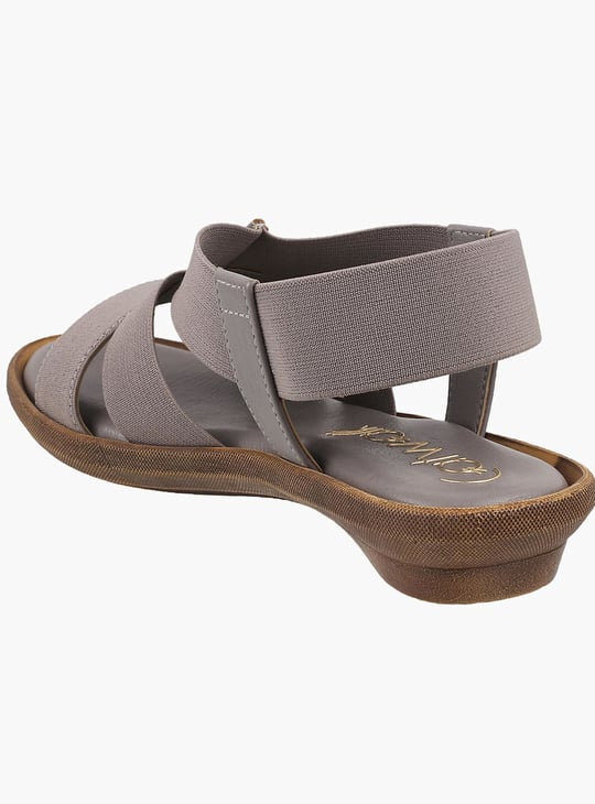CATWALK Women Solid Flat Sandals