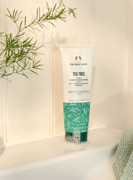 THE BODY SHOP Tea Tree 3-in-1 Wash, Scrub & Mask - 125ml