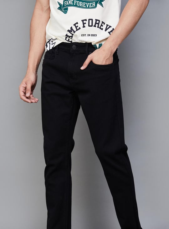 DENIMIZE Men Solid Slim Tapered Jeans