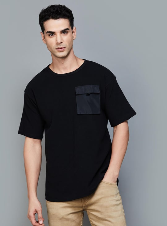 VOI JEANS Men Solid Boxy Fit T-shirt
