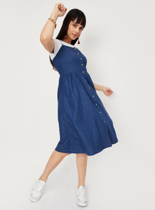 Women Solid A-line Denim Dress with T-shirt