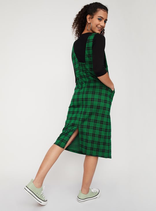 Women Checked Pinafore Dress with Top