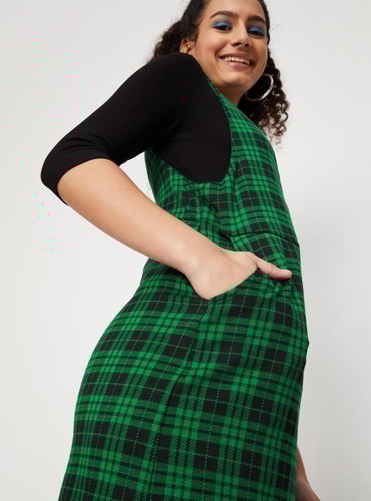 Women Checked Pinafore Dress with Top