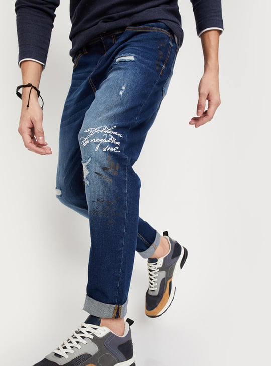 Men Distressed Carrot Fit Jeans