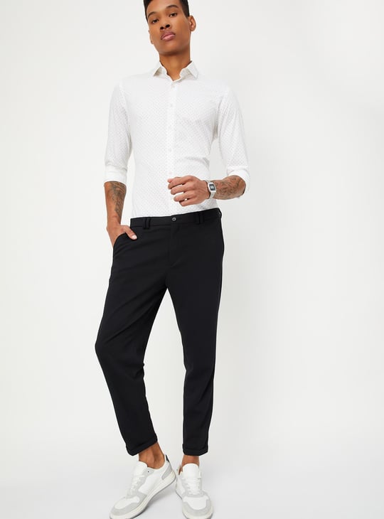 Men Solid Knit Carrot Fit Trousers