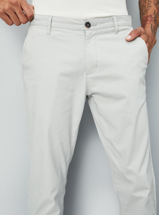 Men Slim Fit Solid Stretch Chinos