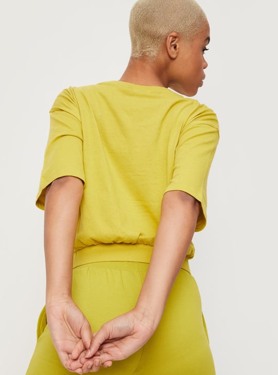 Women Embroidered Ribbed Hem T-shirt