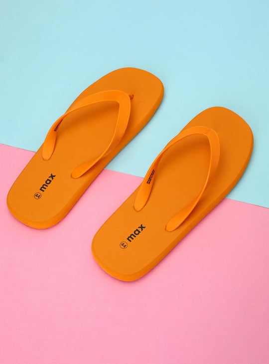 Men Solid V-Strap Slippers