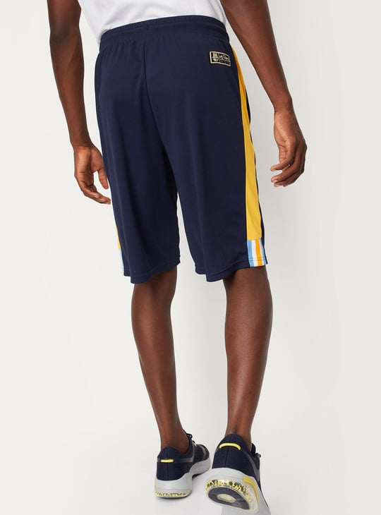 Men Colorblocked Drawstring Closure Shorts