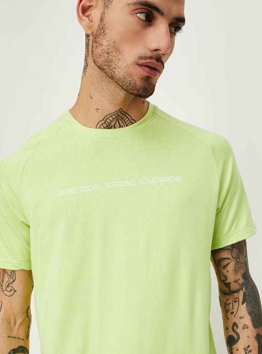 Men Typographic Printed Active T-shirt
