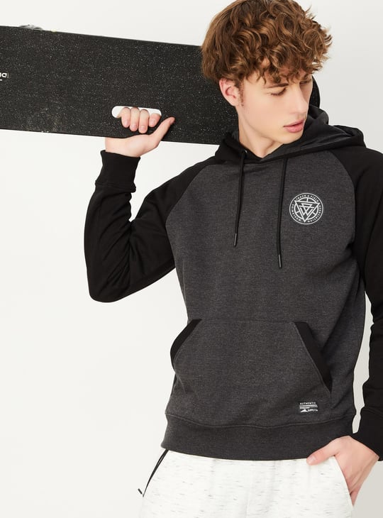 Men Colourblocked Hooded Sweatshirt