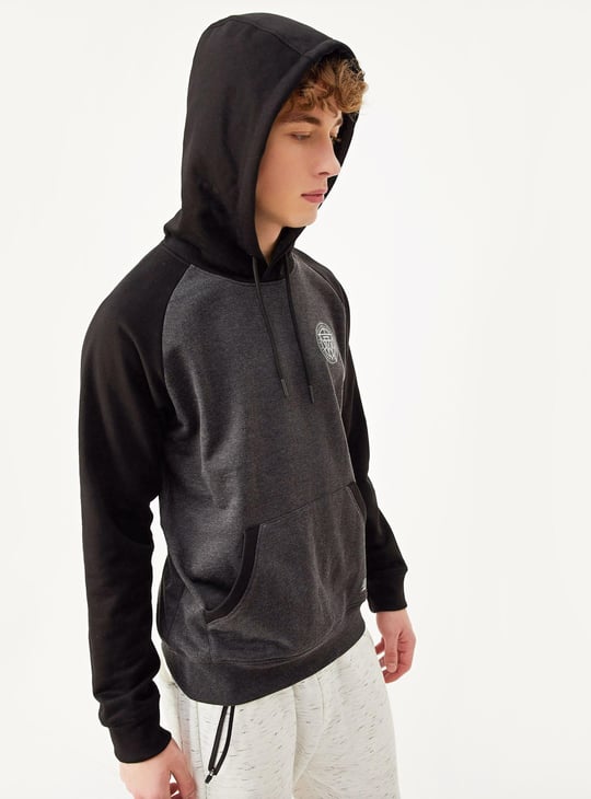 Men Colourblocked Hooded Sweatshirt