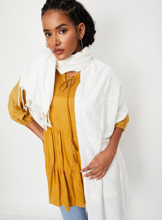 Women Ethnic Motif Tasseled Shawl