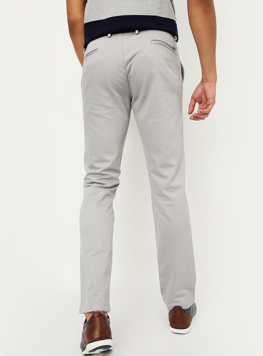 Men Solid Slim Fit Chinos