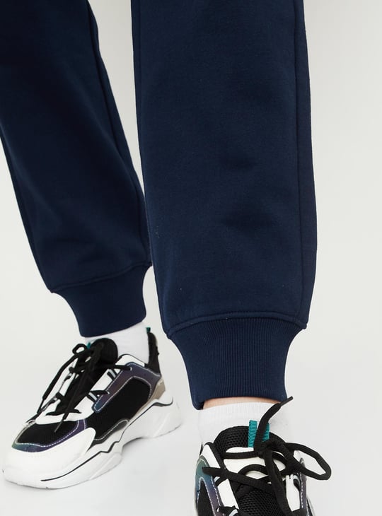 Men Solid Drawstring Waist Joggers