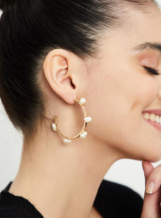 Women Pearl Embellished Hoop Earrings