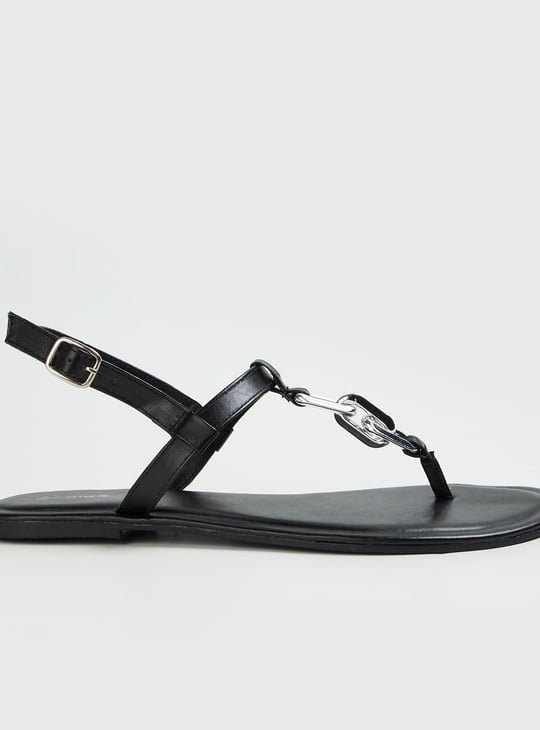 Women Chain Detailed T-Strap Flat Sandals