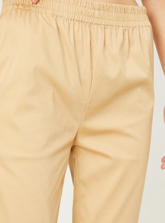 Women Solid Straight Pants